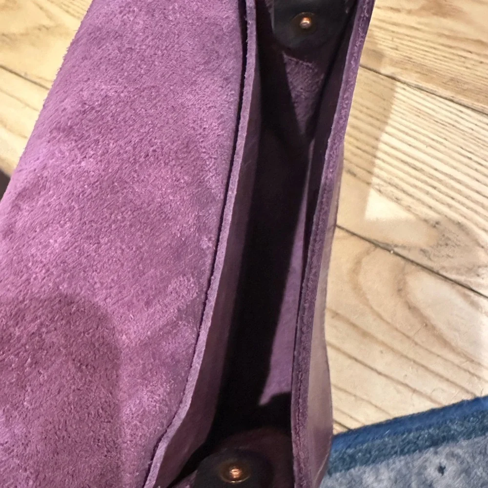 Bergamot+Amor The Craftsbury Common Burgundy Leather Saddle Bag - Picture 8 of 16